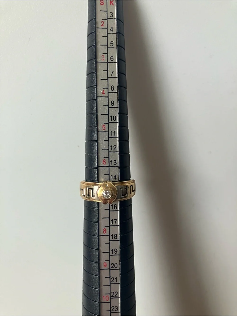 John C Rinker 14K Yellow Gold Greek Key Meander Diamond Accent Ring Sz 7 3.53g.